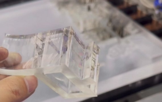 laser cutting thick acrylic